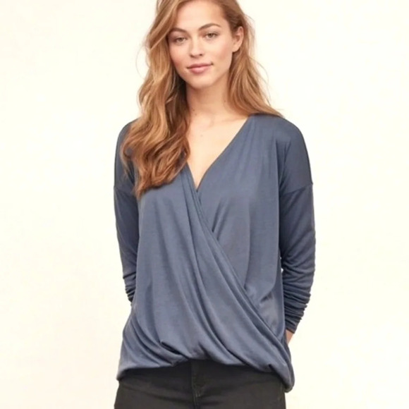 Abercrombie & Fitch Tops - Abercrombie Blue Gray Wrap Top  Blouse Yoga Athlesure Surplice Lougewear Loose